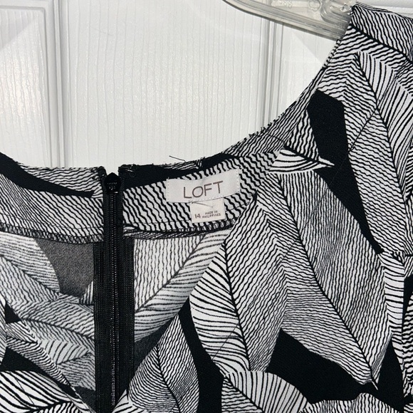 LOFT Monochrome Leaf Print Romper Size 14 - Picture 3 of 3